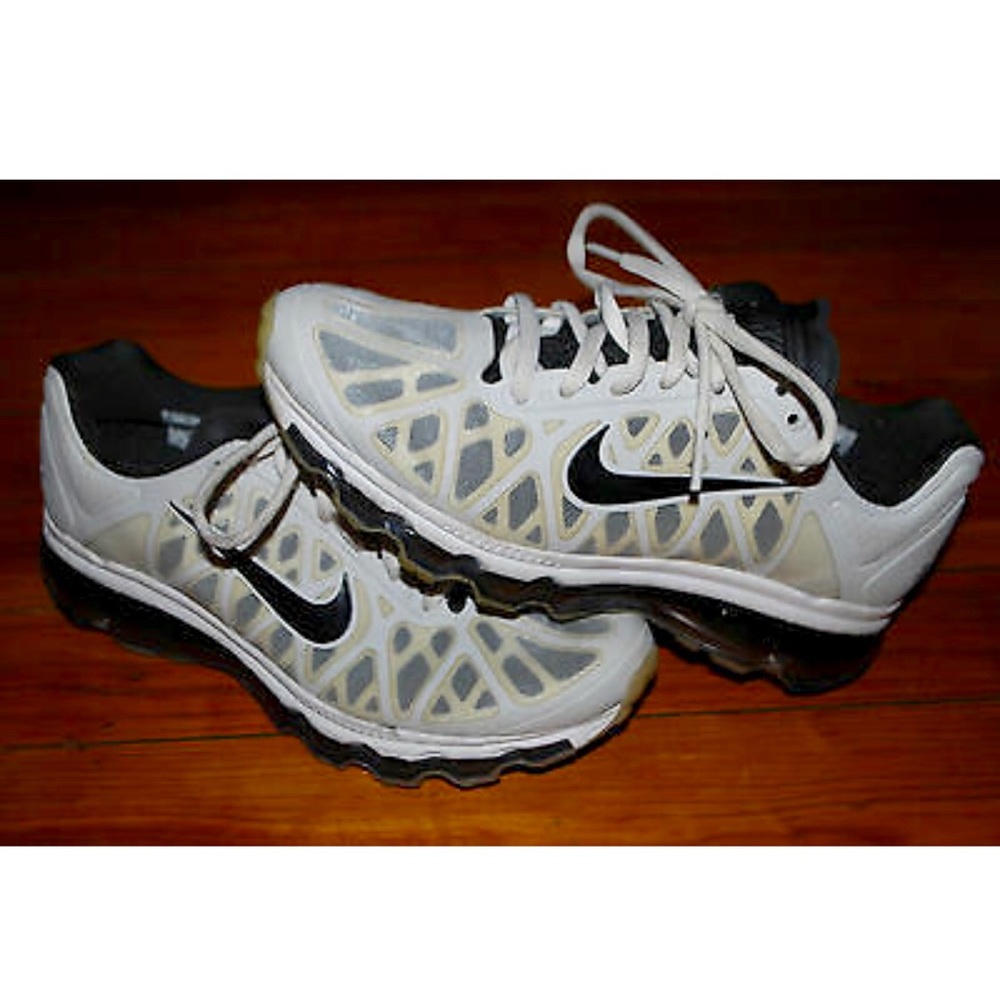 Nike Air Max 2011 Black and White
